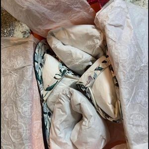 NEW!! Miller - floral size 10 true to size